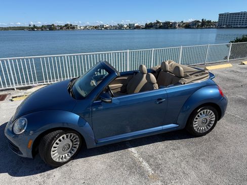 Used 2016 Volkswagen Beetle 1.8T S image 16