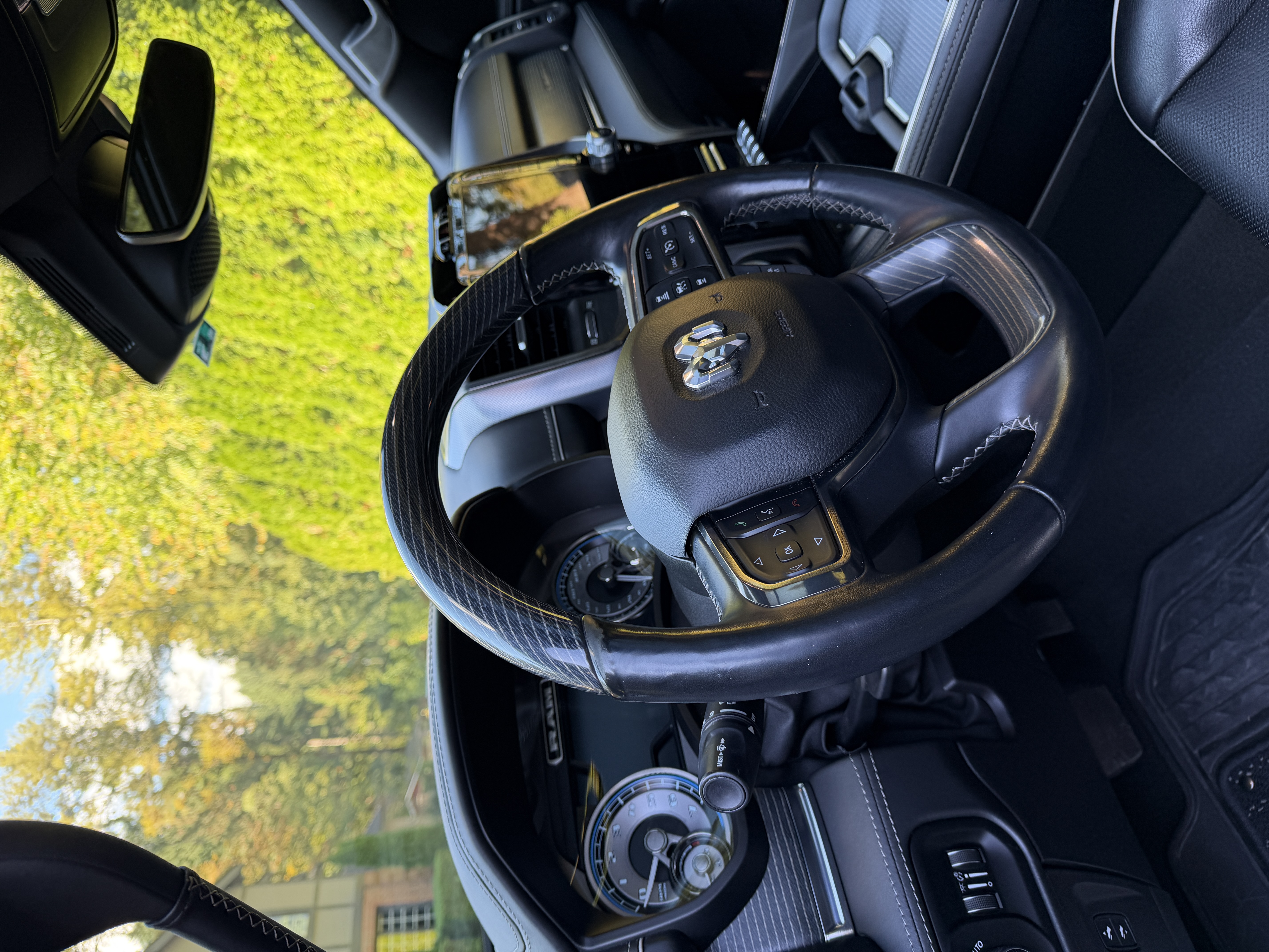 Used 2019 RAM 1500 Limited AWD/4WD image 15