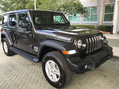Used 2018 Jeep Wrangler Unlimited Sport S image 1