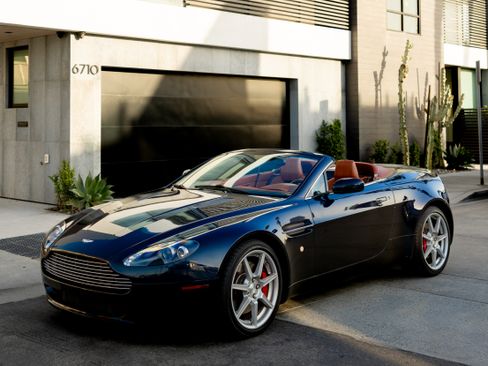 Used 2007 Aston Martin V8 Vantage Roadster RWD image 10