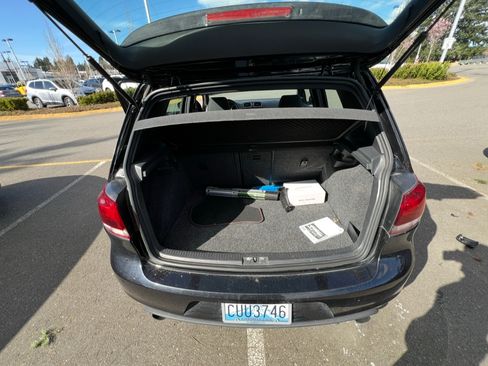 Used 2013 Volkswagen Golf 4-Door image 12