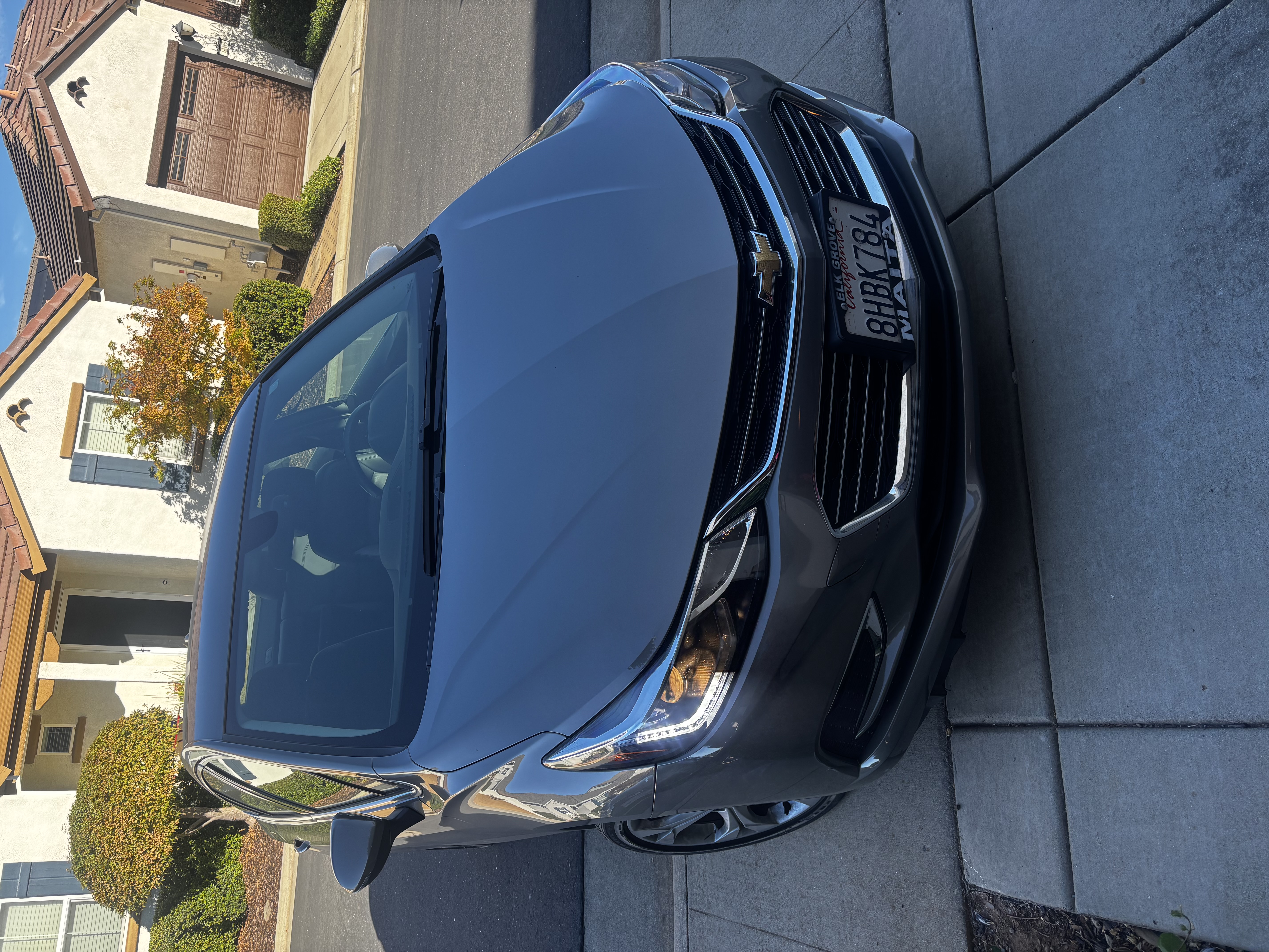 Used 2018 Chevrolet Cruze Premier w/ Enhanced Convenience Package FWD image 2
