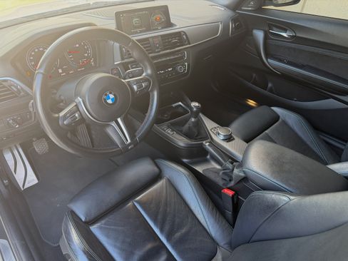 Used 2018 BMW M2 image 13