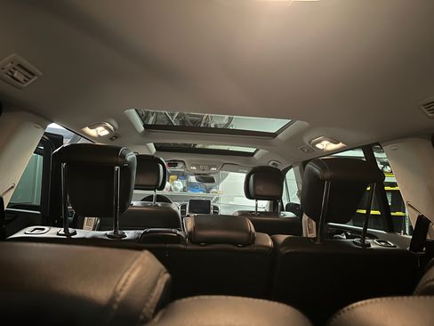 Used 2018 Mercedes-Benz GLS 550 4MATIC image 10