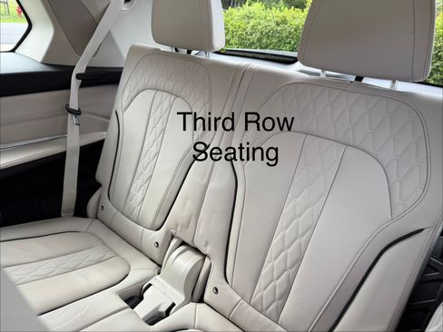 Used 2019 BMW X7 xDrive50i w/ Premium Package AWD/4WD image 8