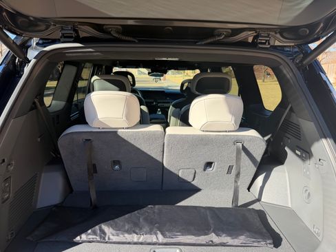 Used 2024 Kia EV9 GT-Line image 8