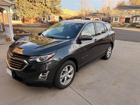 Used 2018 Chevrolet Equinox LT image 4