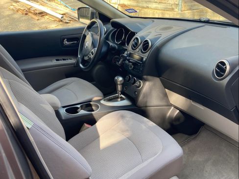 Used 2009 Nissan Rogue SL w/ Premium Pkg image 8