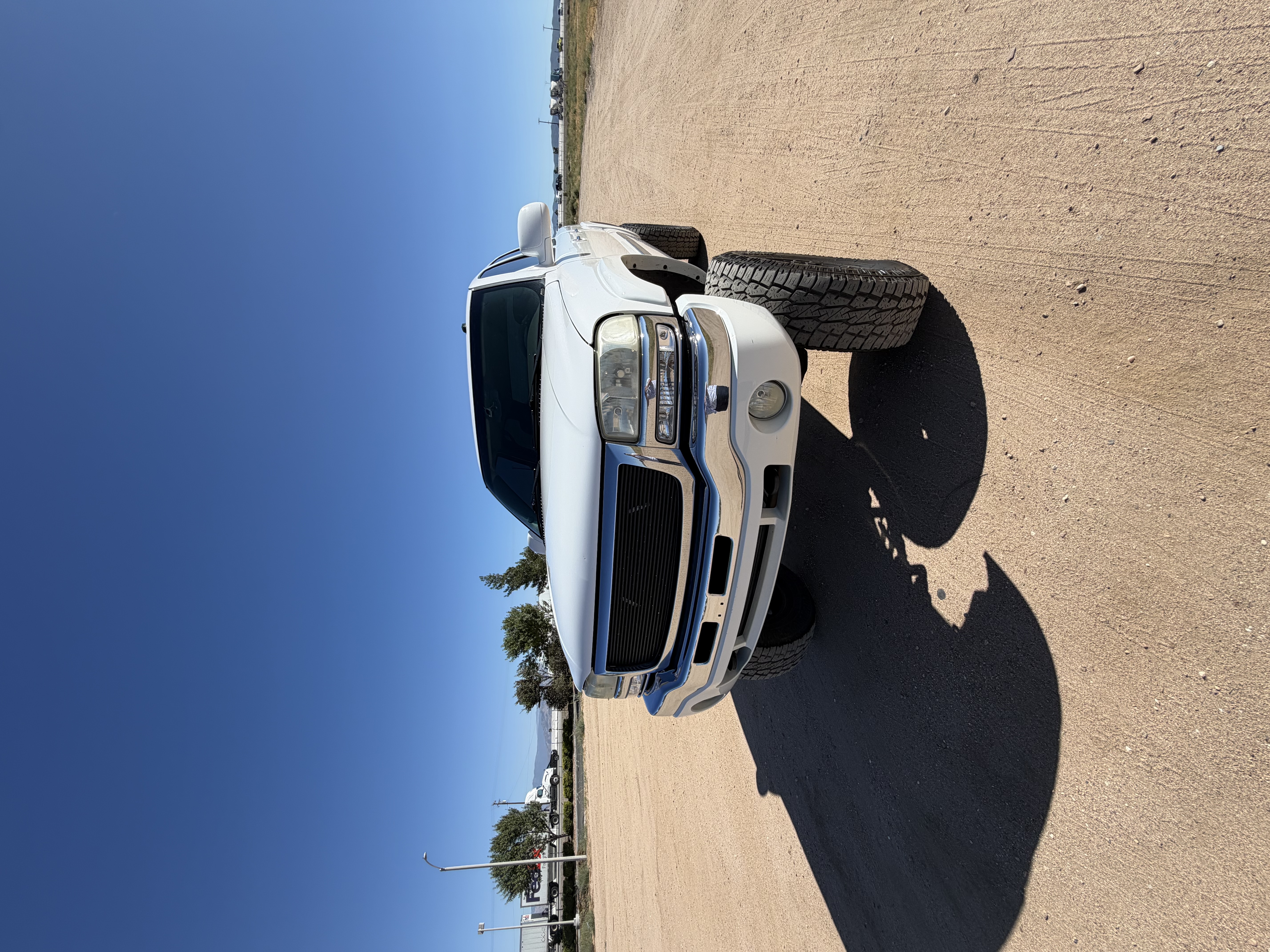 Used 2003 GMC Sierra 1500 SLT w/ SLT Preferred Equipment Group RWD image 8