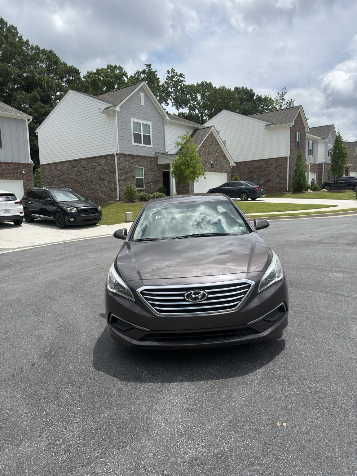 Used 2017 Hyundai Sonata SE FWD image 2