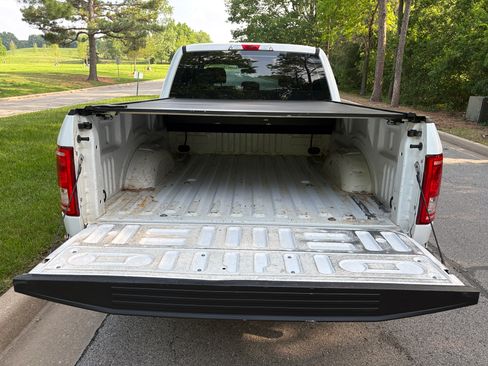 Used 2017 Ford F150 XL w/ Equipment Group 101A Mid AWD/4WD image 12