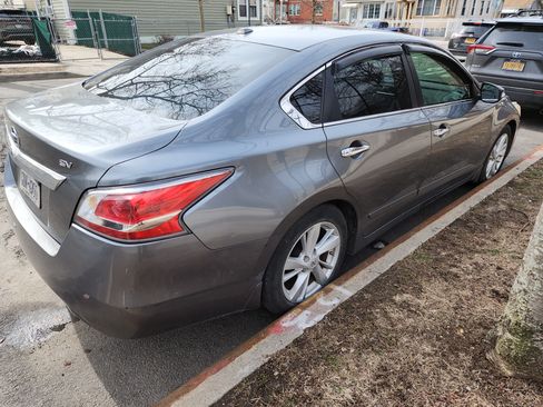 Used 2015 Nissan Altima 2.5 SV image 24