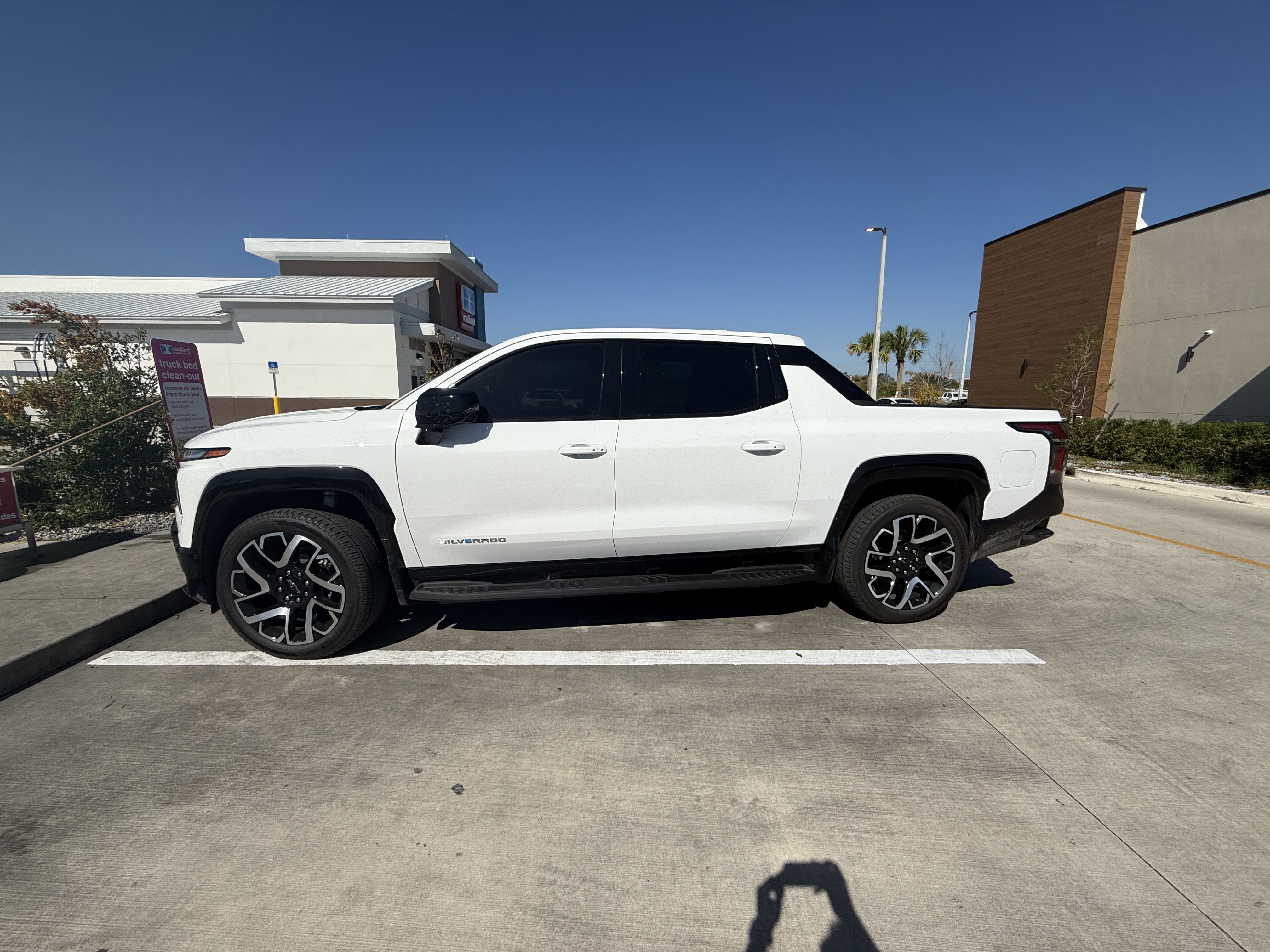 Used 2024 Chevrolet Silverado EV RST AWD/4WD image 11
