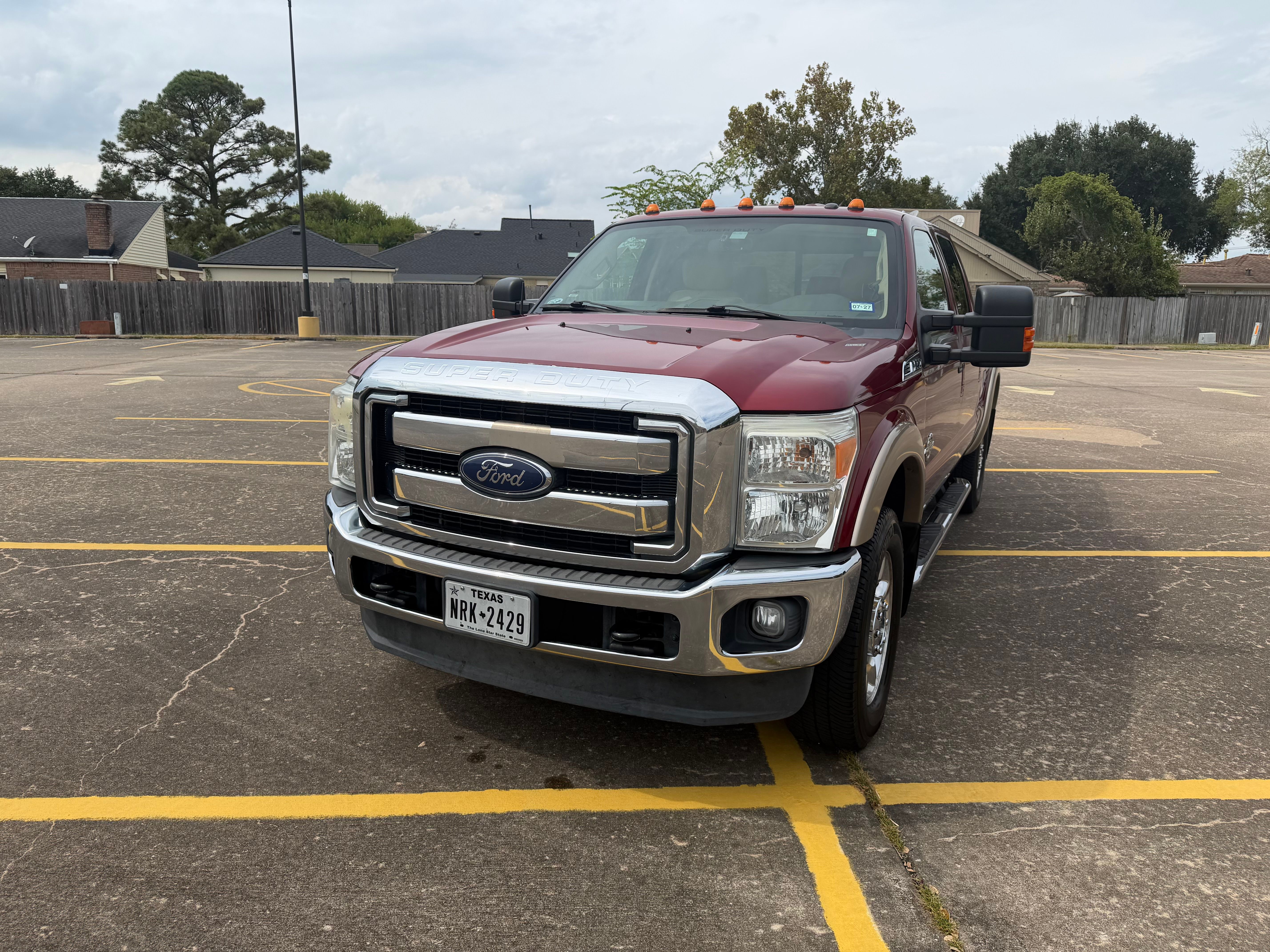 Used 2014 Ford F250 Lariat w/ Lariat Interior Package AWD/4WD image 2