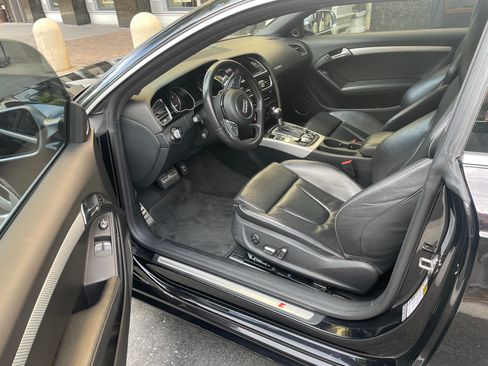 Used 2013 Audi RS 5 Coupe image 11