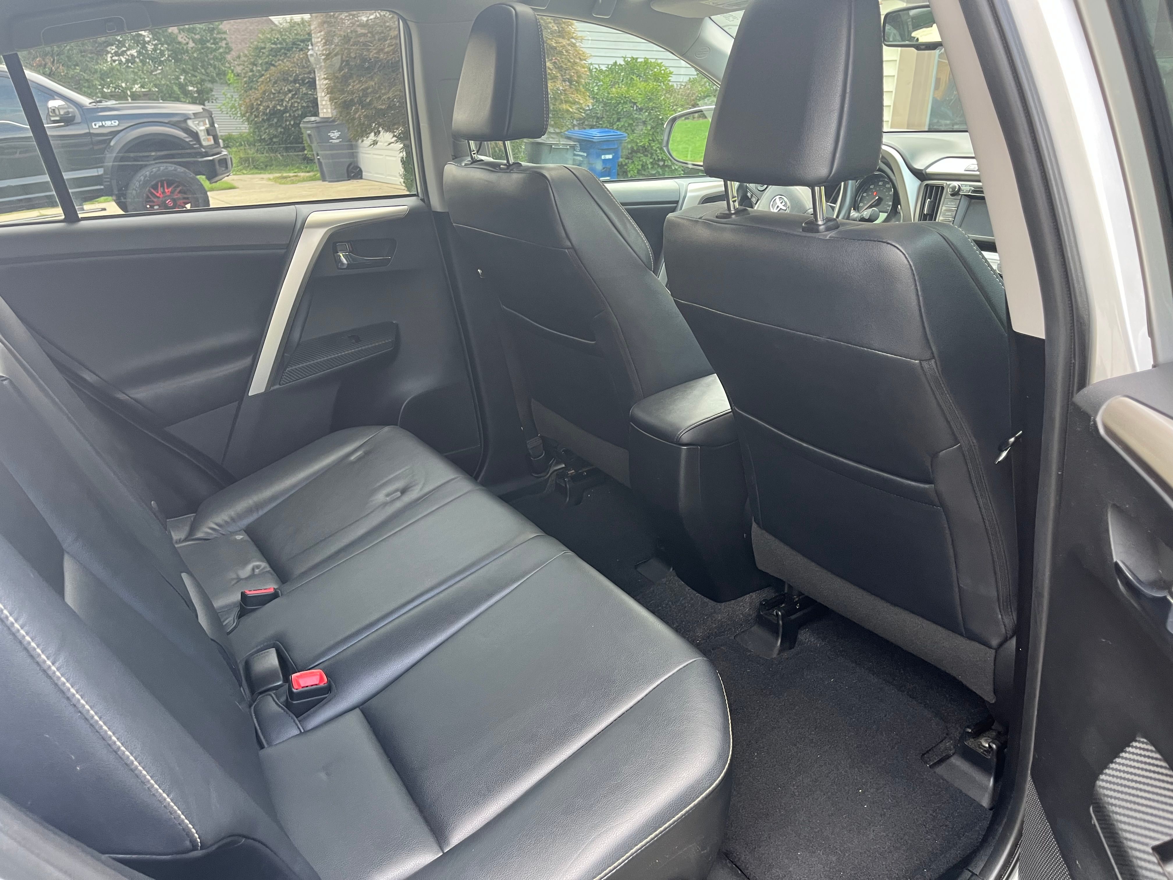 Used 2015 Toyota RAV4 Limited w/ Technology Package AWD/4WD image 15