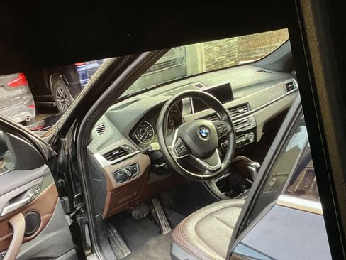 Used 2017 BMW X1 xDrive28i image 11