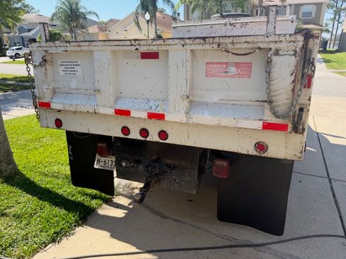 Used 2011 Ford F550 2WD Regular Cab Super Duty image 5