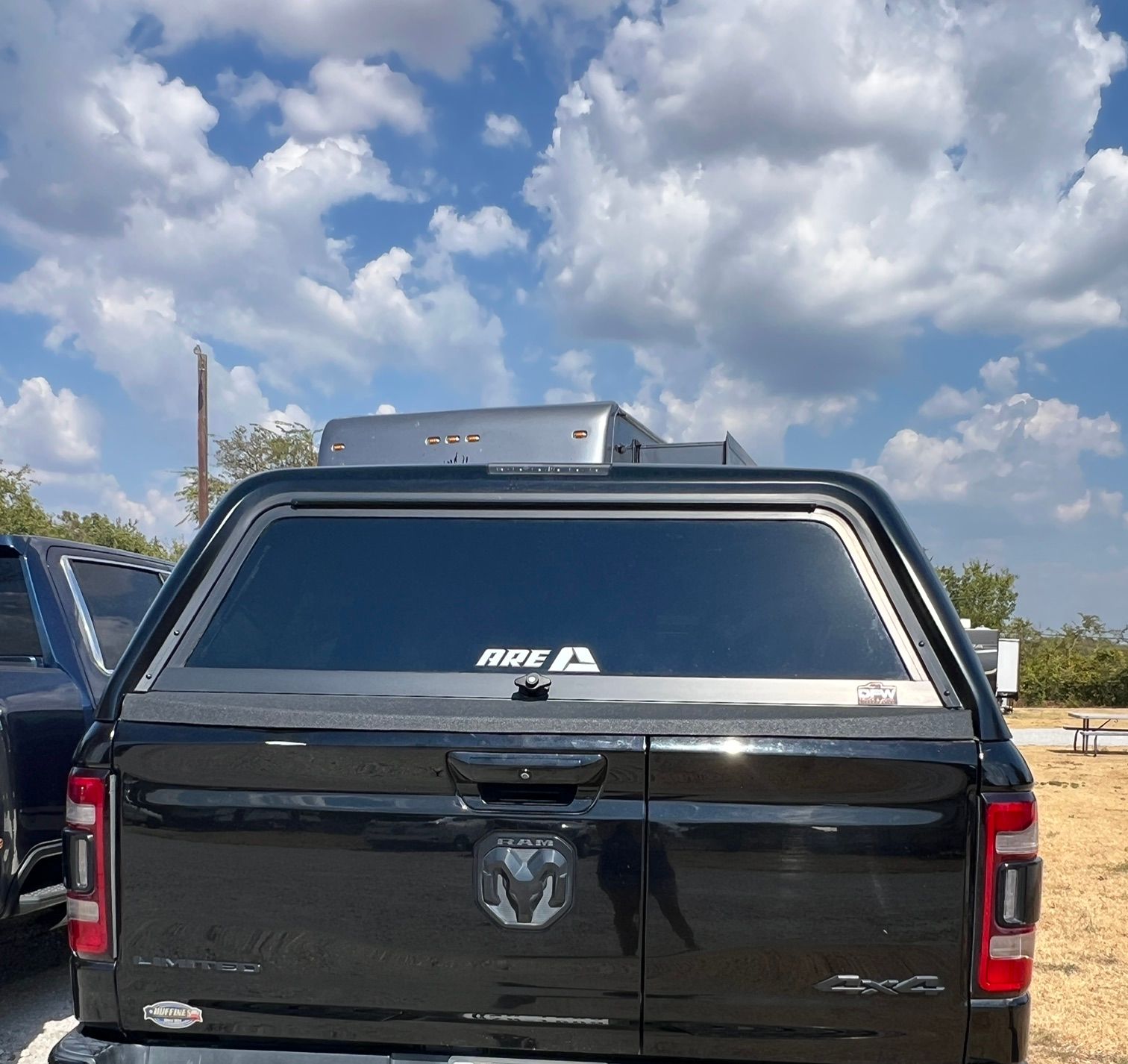 Used 2020 RAM 1500 Limited w/ Black Appearance Package AWD/4WD image 4