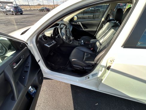 Used 2013 MAZDA MAZDA3 i Touring image 10