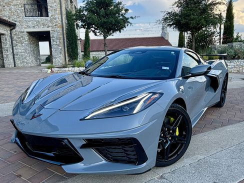Used 2024 Chevrolet Corvette Stingray Preferred Cpe w/ 2LT RWD image 8