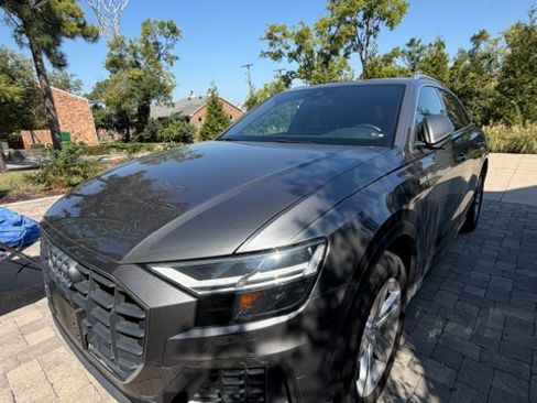 Used 2019 Audi e-tron Premium Plus AWD/4WD image 2