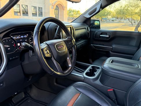 Used 2021 GMC Sierra 1500 AT4 w/ AT4 Premium Package AWD/4WD image 10