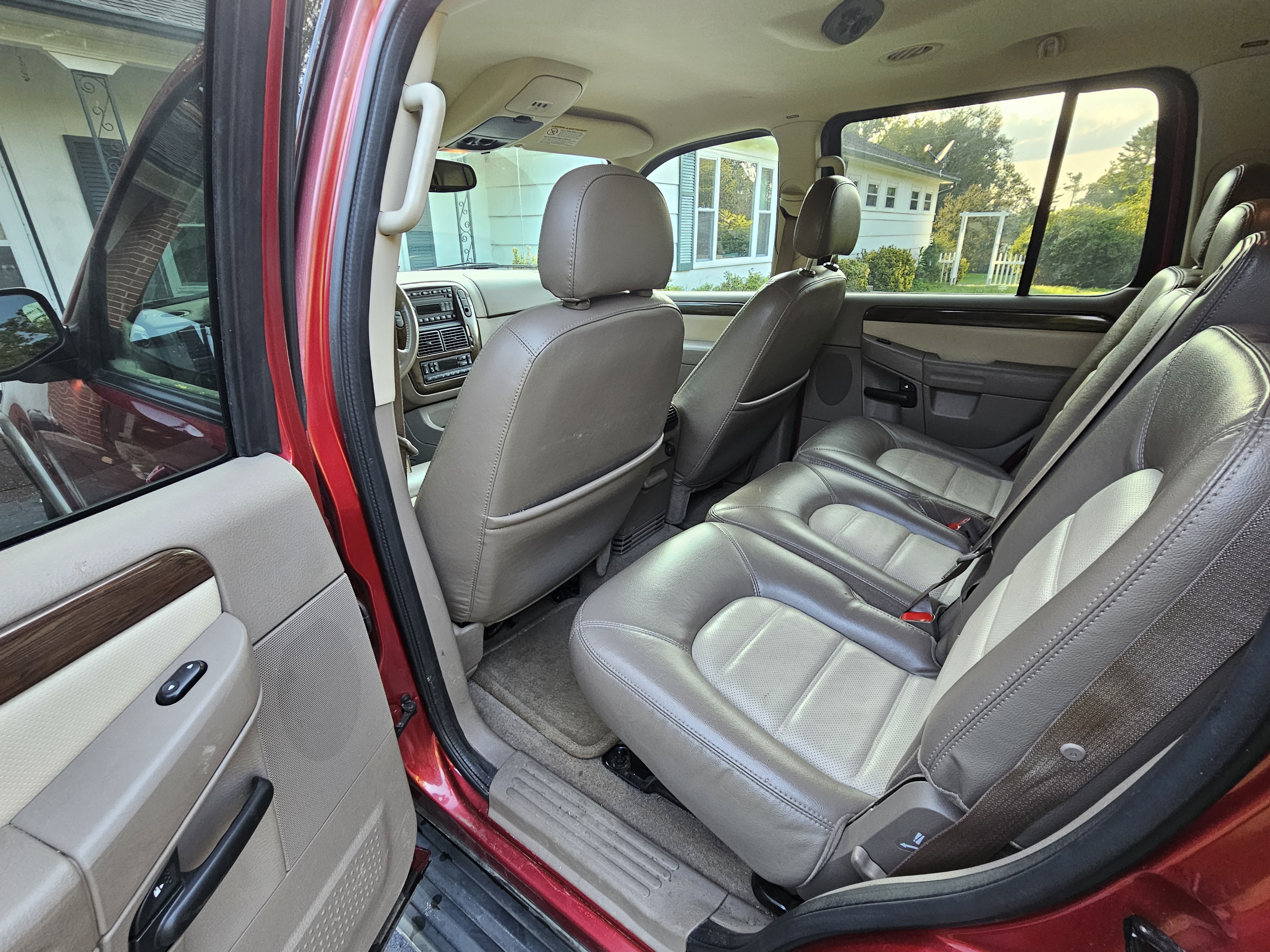 Used 2004 Ford Explorer Eddie Bauer RWD image 14