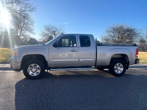 Used 2008 GMC Sierra 2500 SLT w/ Convenience Package image 1