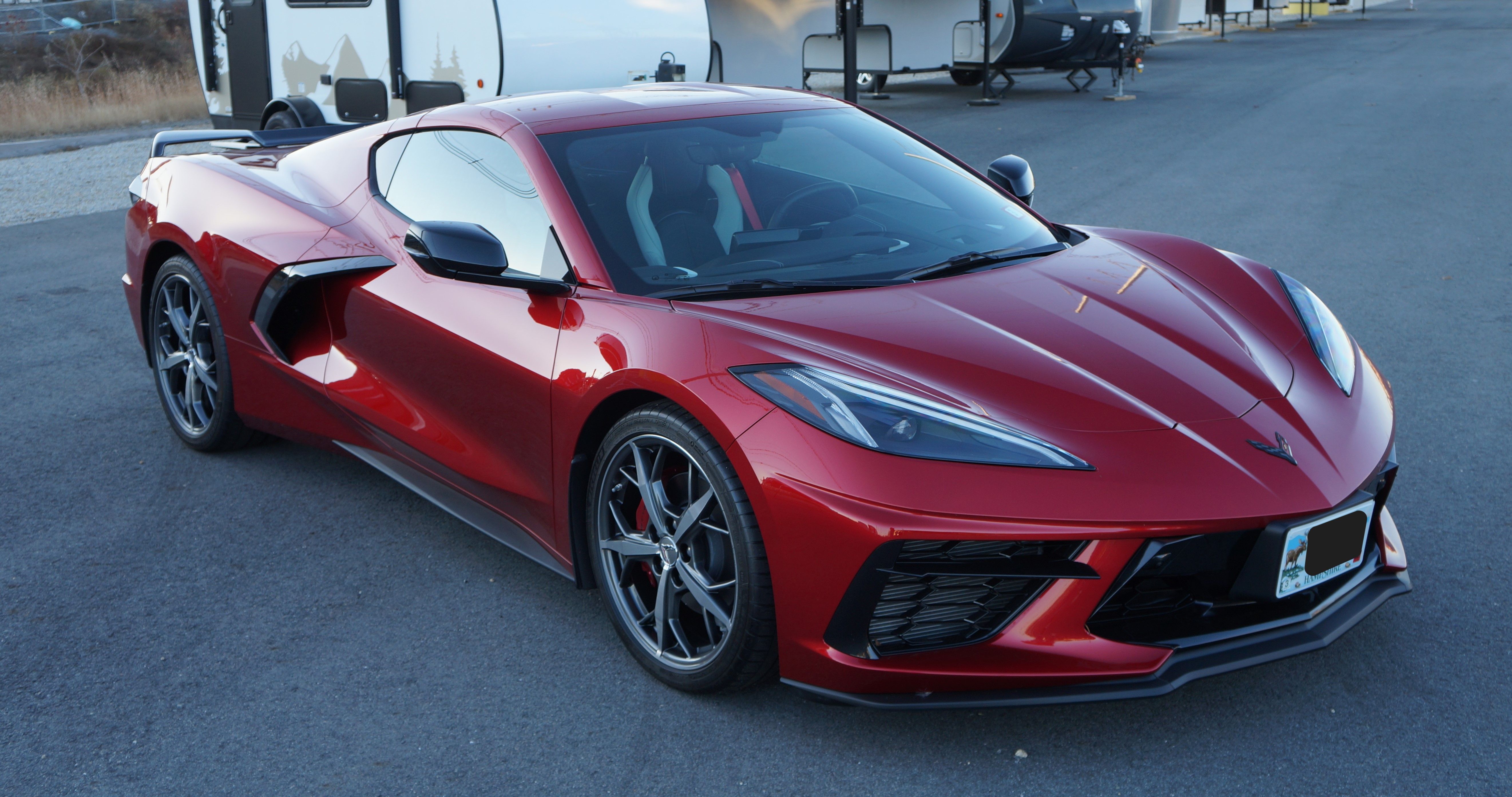 Used 2022 Chevrolet Corvette Stingray Preferred Cpe w/ Engine Appearance Package RWD image 1