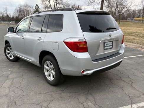 Used 2010 Toyota Highlander 4WD image 5