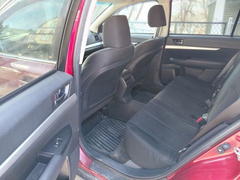 Used 2013 Subaru Outback 2.5i Premium w/ All-Weather Pkg image 11