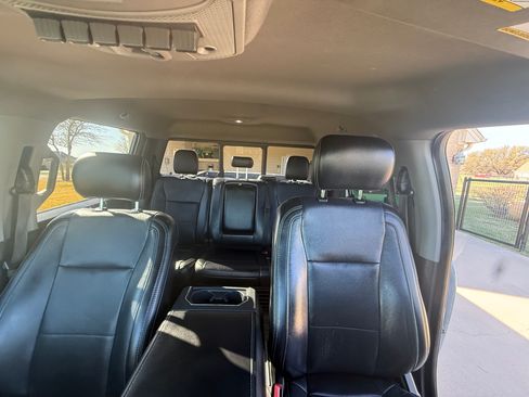 Used 2019 Ford F250 Lariat w/ Chrome Package image 2