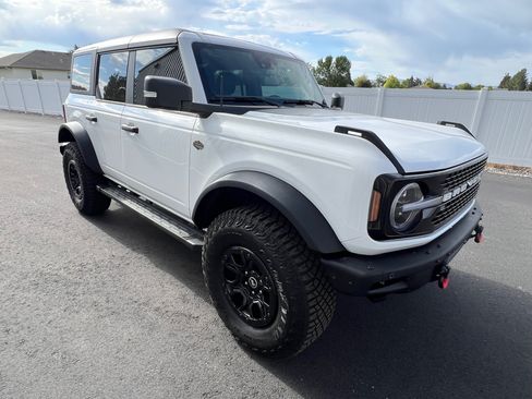 Used 2024 Ford Bronco Wildtrak image 1