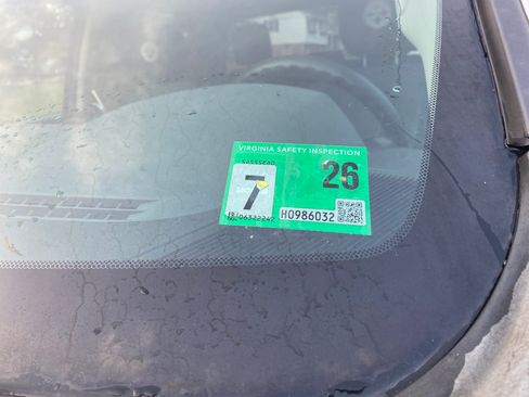 Used 2015 RAM 1500 Express image 8