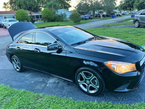 Used 2014 Mercedes-Benz CLA 250 image 8