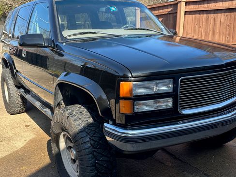 Used 1998 GMC Yukon 4WD 4-Door w/ Marketing Opt Pkg 5 image 4