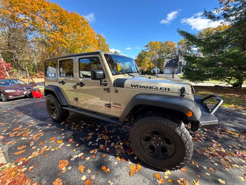 Used 2017 Jeep Wrangler Unlimited Sport w/ Connectivity Group image 5
