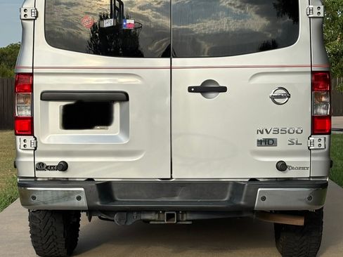 Used 2013 Nissan NV 3500 SL w/ Technology Pkg RWD image 5