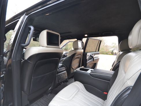 Used 2019 INFINITI QX80 Limited w/ All-Season Package image 16