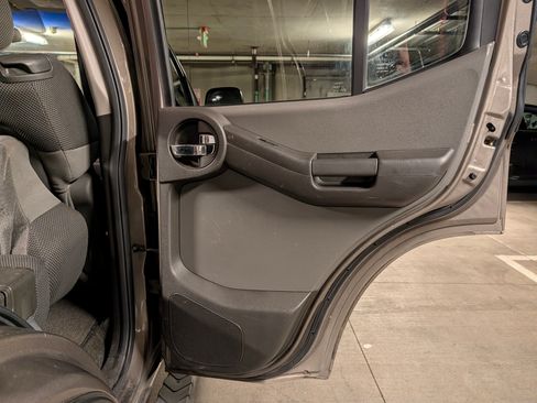 Used 2005 Nissan Xterra S w/ (P01) Power Pkg image 13