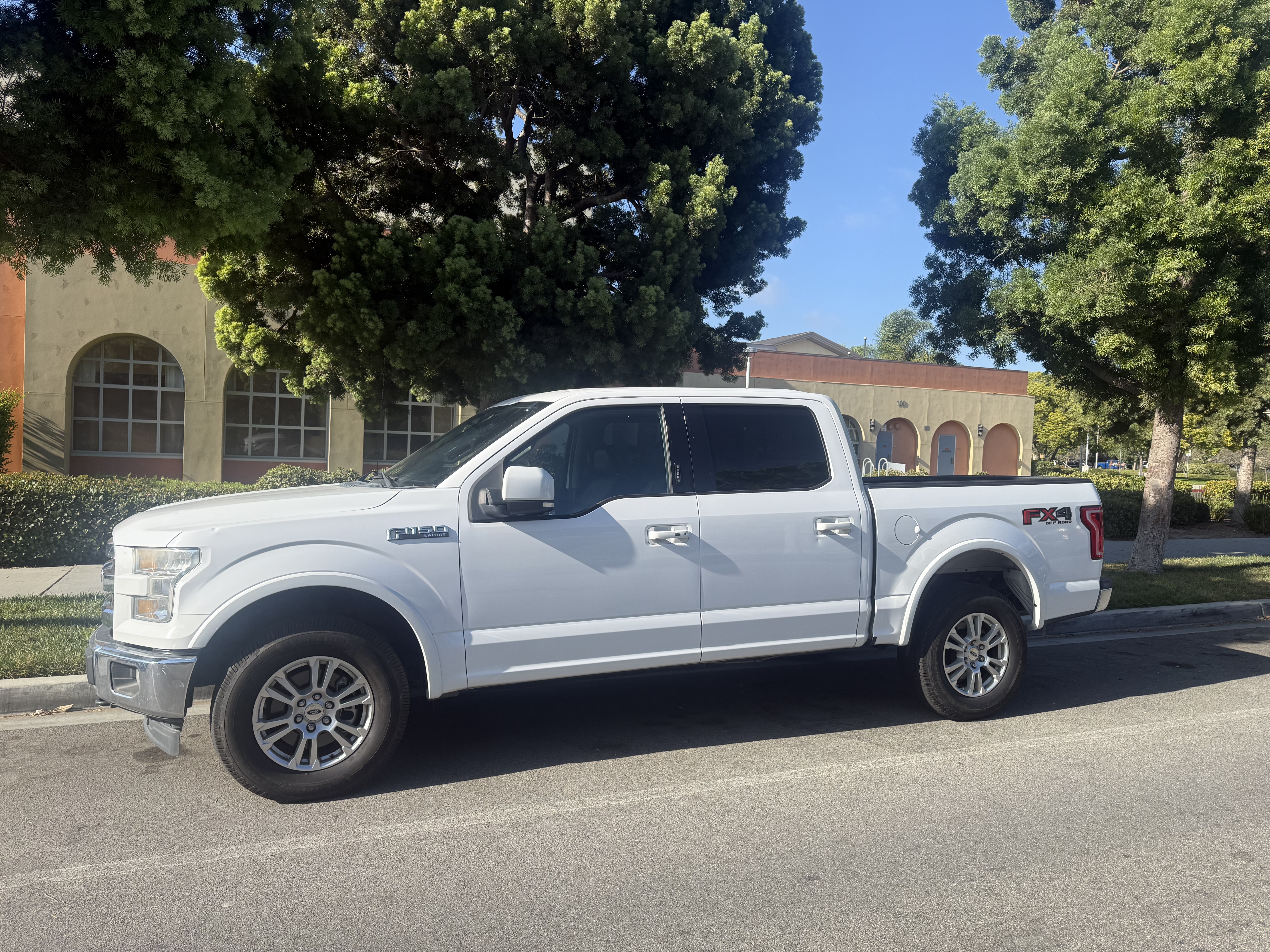 Used 2017 Ford F150 Lariat w/ FX4 Off-Road Package AWD/4WD image 1