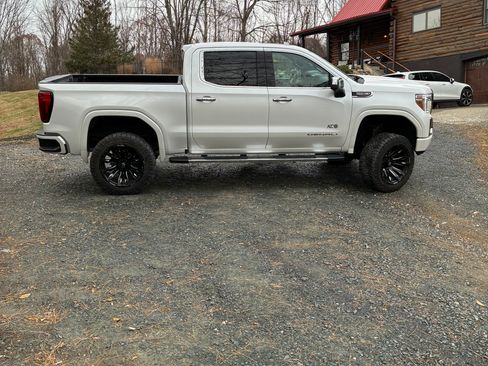 Used 2021 GMC Sierra 1500 Denali image 9