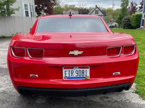 Used 2010 Chevrolet Camaro LS RWD image 5