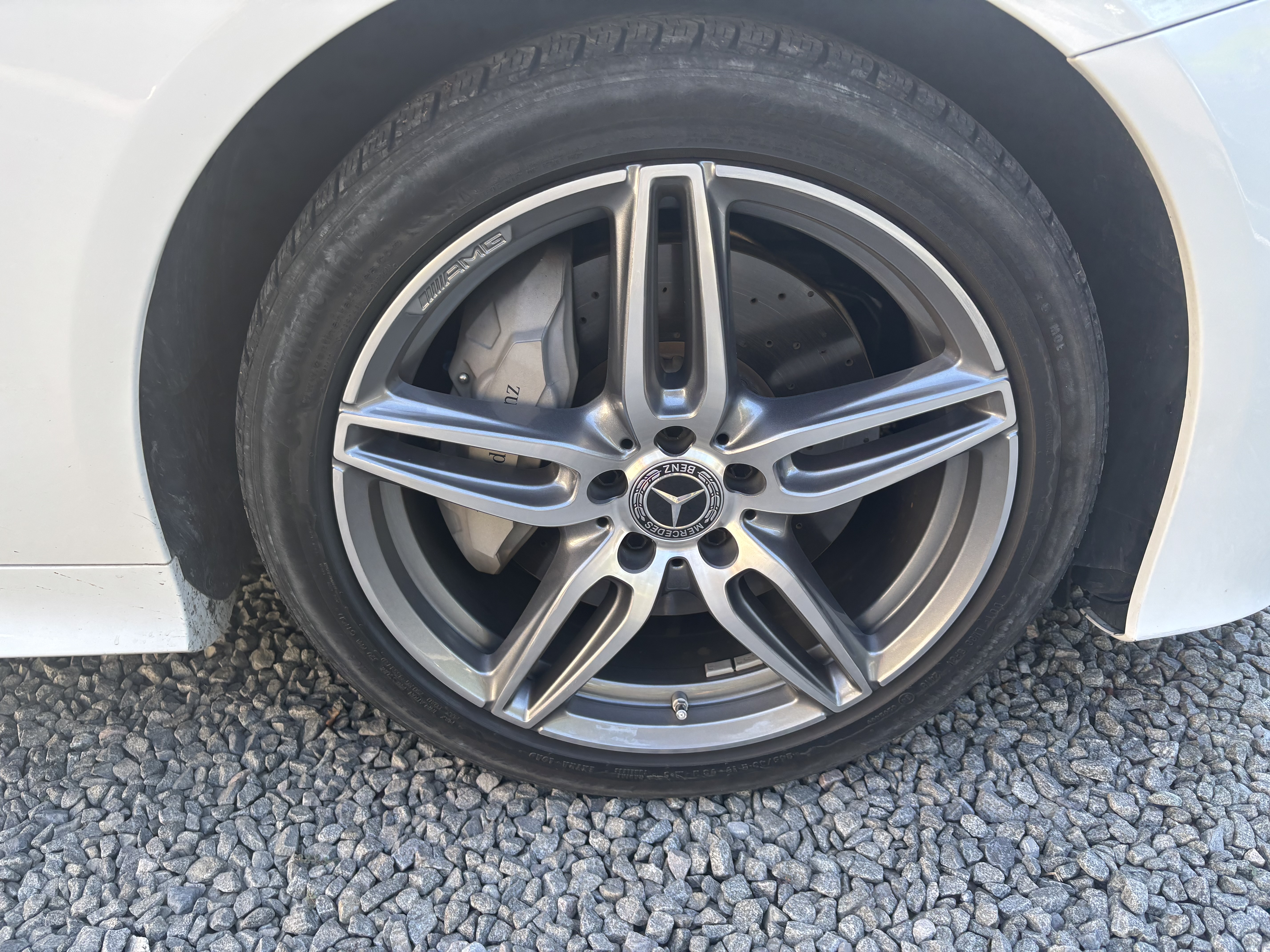 Used 2019 Mercedes-Benz E 450 4MATIC Cabriolet image 2
