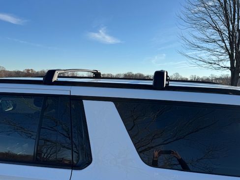 Used 2024 Chevrolet Suburban RST w/ Luxury Package image 17