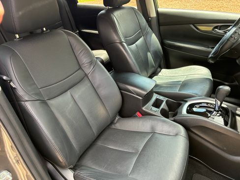 Used 2015 Nissan Rogue SL w/ SL Premium Package FWD image 13