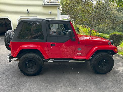 Used 2005 Jeep Wrangler X w/ Rocky Mountain Edition Group image 2