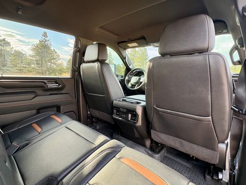 Used 2024 GMC Sierra 2500 AT4 w/ Technology Package image 11