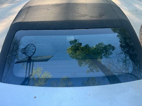 Used 2010 Chrysler Sebring Touring w/ Special Touring Group image 14